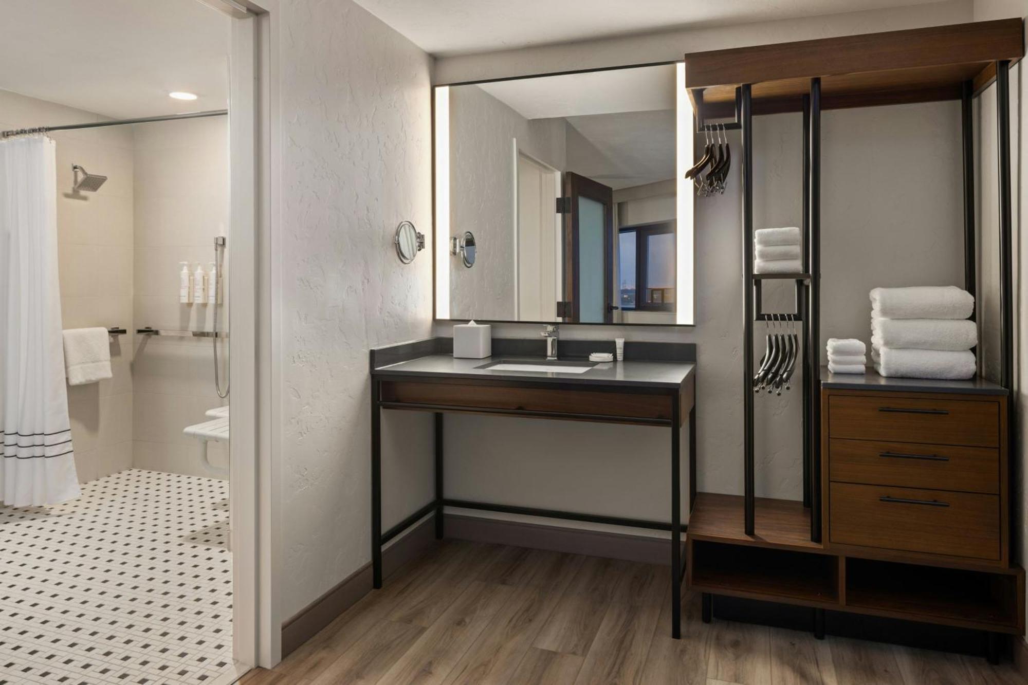 Oshkosh Marriott Waterfront Hotel & Convention Center Εξωτερικό φωτογραφία