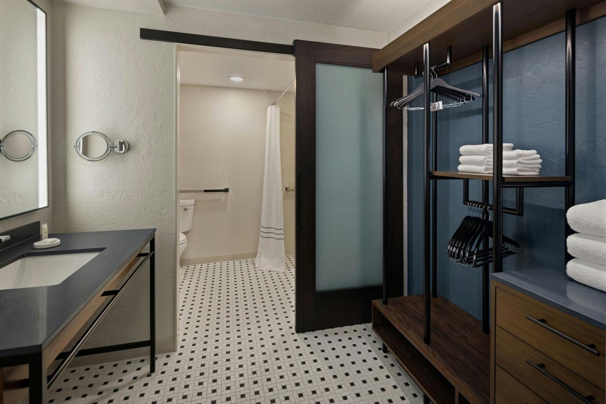 Oshkosh Marriott Waterfront Hotel & Convention Center Εξωτερικό φωτογραφία